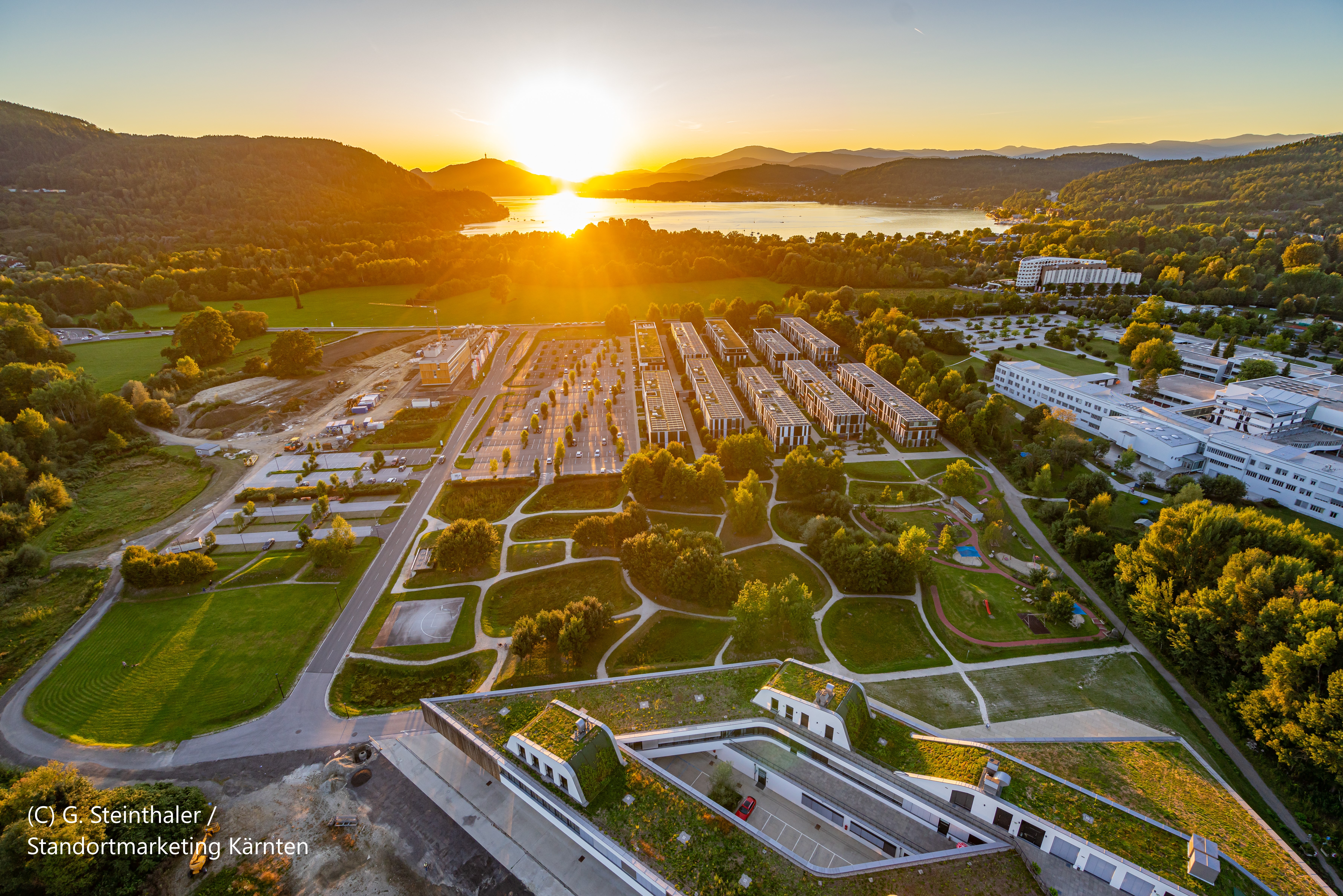 Luftaufnahme des Lakeside Science & Technology Park in Klagenfurt